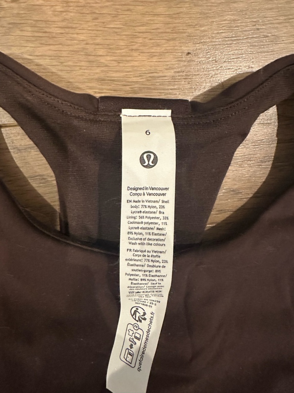 lululemon athletica Everlux logo elastic shelf tank size 6 - Picture 4 of 5